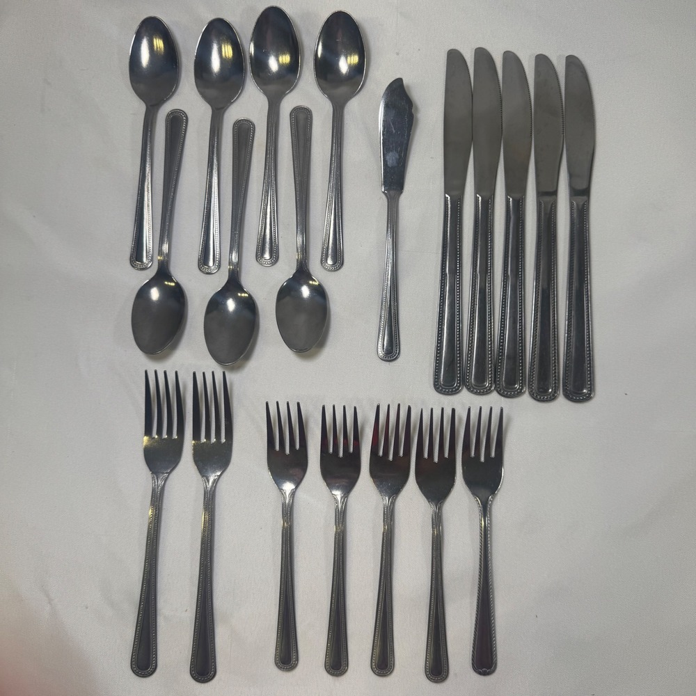 Vintage 20pc Stainless Steel Flatware Beaded Border Knives Forks Spoons Silver